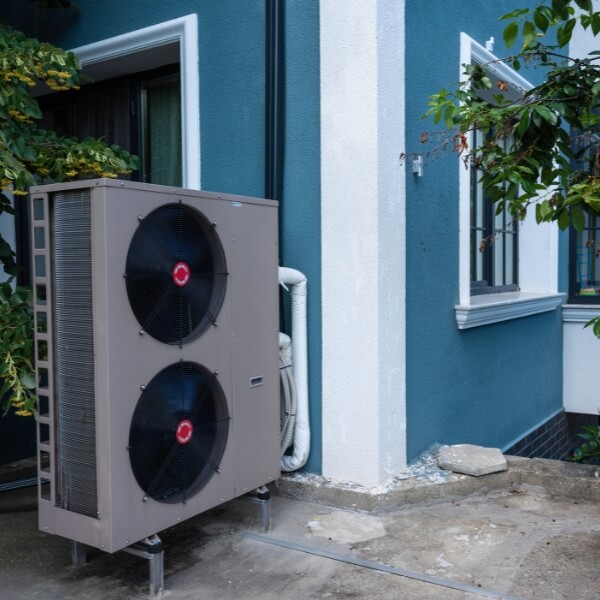 Pompy ciepła monoblok na jesień — jak dobrać moc do domu 100–160 m²?