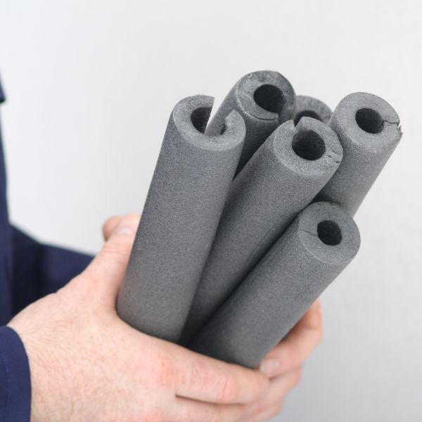 Dlaczego izolacja rur jest konieczna i jaką wybrać?